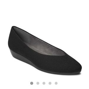 Comfortable Black Flats